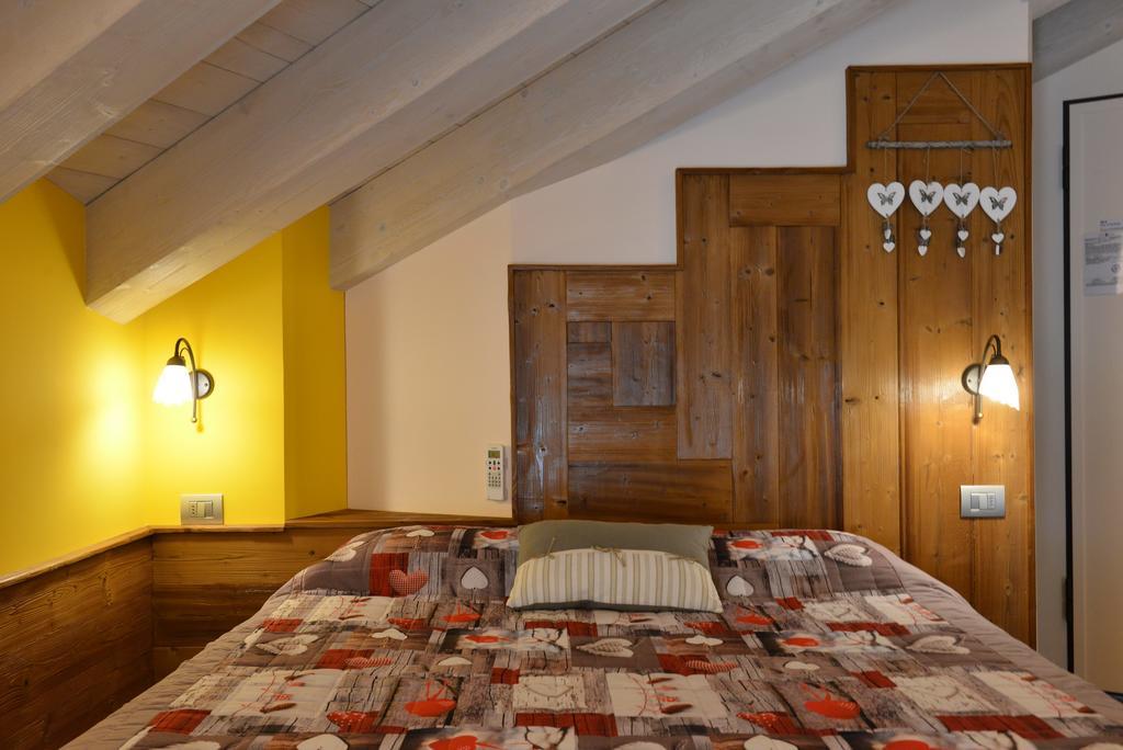 Vecchio Mulino Guest House アオスタ エクステリア 写真